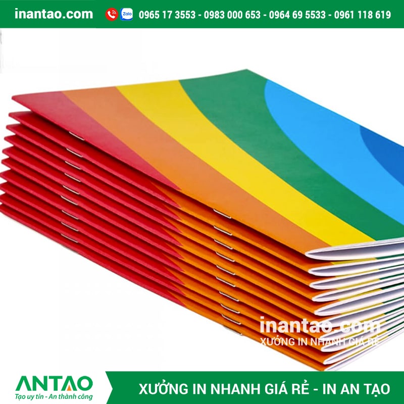 Đóng cuốn ghim giữa